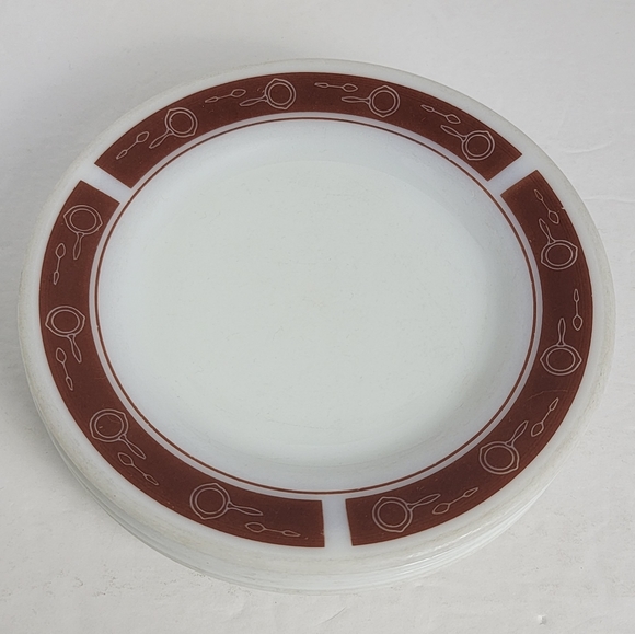 Vintage Pyrex Corning Rare Skillet Print Set of Plates